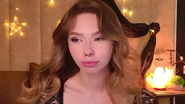 Sierra Fane online show from 13, 4, 2026