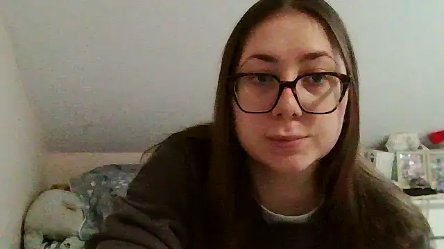 May Alisa online show from 9, 11, 2025