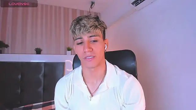 Allex Cano online show from 24, 2, 2025