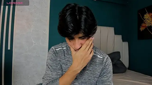 Snapshot of Allex_Cano chatting on 22, 4, 2026 Allex Cano online show from 22, 4, 2026