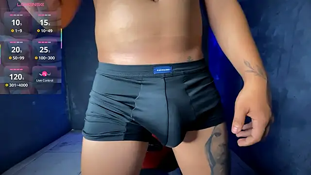 Snapshot of jeffvalemtino chatting on 21, 10, 2025 jeffvalemtino online show from 21, 10, 2025