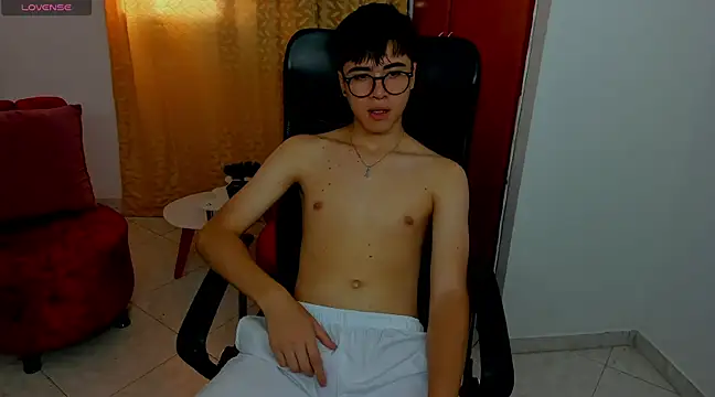 Snapshot of liam_orion chatting on 20, 2, 2025 liam orion online show from 20, 2, 2025