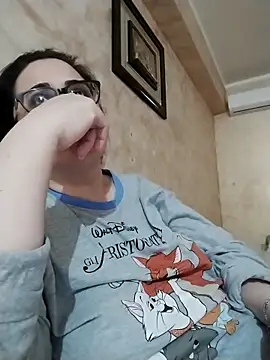 Snapshot of Dolcecurvy chatting on 13, 4, 2026 Dolcecurvy online show from 13, 4, 2026