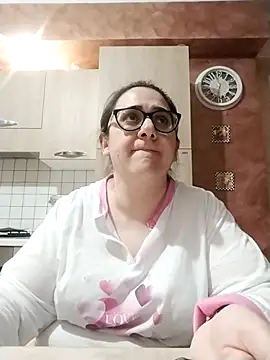 Snapshot of Dolcecurvy chatting on 1, 5, 2026 Dolcecurvy online show from 1, 5, 2026
