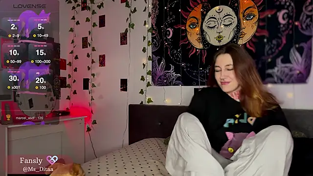 Dita Redrum online show from 19, 12, 2025