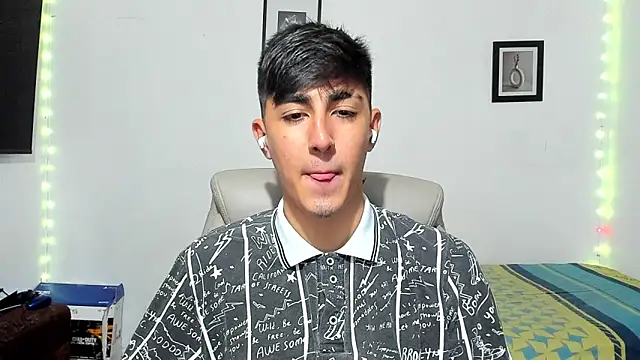 Snapshot of babymaik chatting on 21, 10, 2025 babymaik online show from 21, 10, 2025