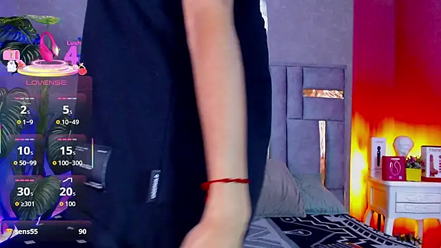 Tyla Ks online show from 6, 10, 2025