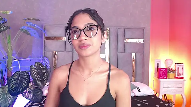 Tyla Ks online show from 14, 11, 2025