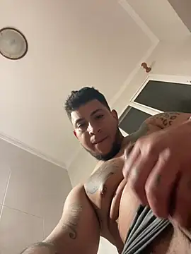 Snapshot of Leandro5523Z chatting on 20, 4, 2026 Leandro5523Z online show from 20, 4, 2026