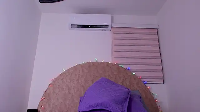 Snapshot of abigail_fx chatting on 3, 12, 2025 abigail fx online show from 3, 12, 2025