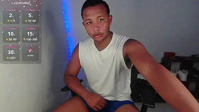 Snapshot of Gooss_cum chatting on 27, 10, 2025 Gooss cum online show from 27, 10, 2025