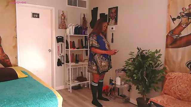 Snapshot of Queenanitadix chatting on 20, 2, 2025 Queenanitadix online show from 20, 2, 2025