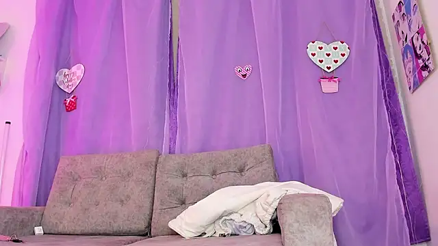 Snapshot of MelaniJhonson chatting on 22, 3, 2026 MelaniJhonson online show from 22, 3, 2026