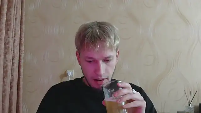 Snapshot of frama666 chatting on 12, 3, 2026 frama666 online show from 12, 3, 2026