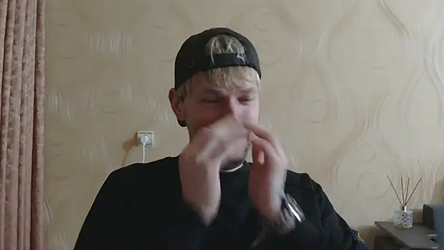 Snapshot of frama666 chatting on 22, 4, 2026 frama666 online show from 22, 4, 2026