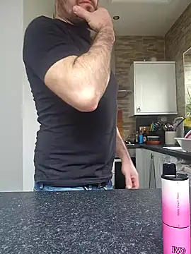 Snapshot of turningedge365 chatting on 21, 2, 2025 turningedge365 online show from 21, 2, 2025