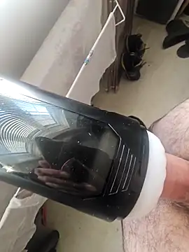 Snapshot of turningedge365 chatting on 22, 4, 2026 turningedge365 online show from 22, 4, 2026