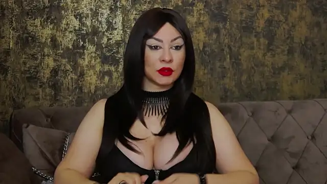 MistressAmberCrost online show from 28, 10, 2025