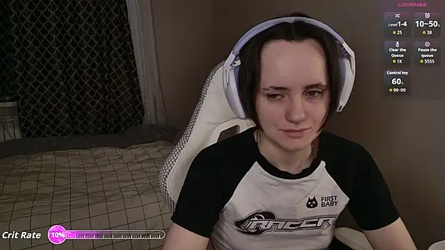 Luna Loveee online show from 2, 3, 2026