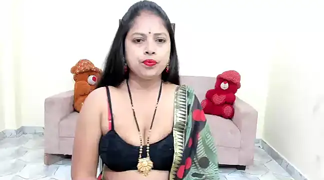 Snapshot of leahgotiii chatting on 12, 3, 2025 leahgotiii online show from 12, 3, 2025