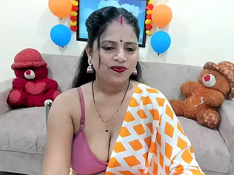 Snapshot of leahgotiii chatting on 19, 9, 2025 leahgotiii online show from 19, 9, 2025