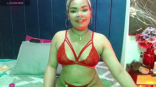 Mariana star1 online show from 8, 11, 2025