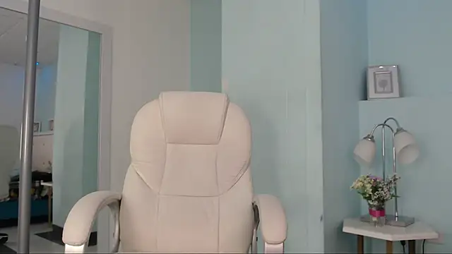 Snapshot of Sunshine_gh1 chatting on 2, 4, 2026 Sunshine gh1 online show from 2, 4, 2026