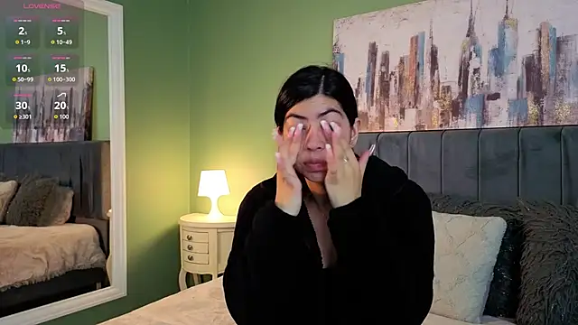 Snapshot of Cassie_bloom chatting on 25, 3, 2026 Cassie bloom online show from 25, 3, 2026