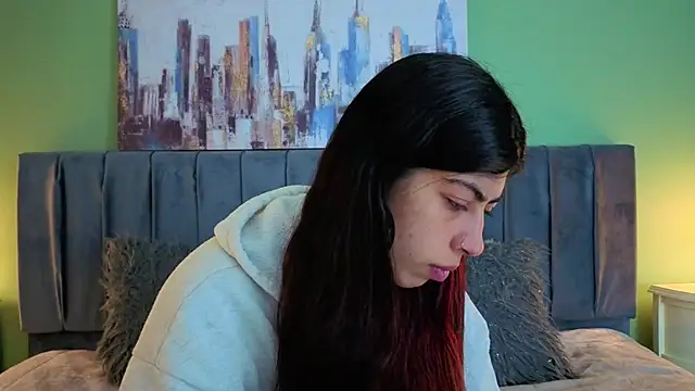 Snapshot of Cassie_bloom chatting on 15, 4, 2026 Cassie bloom online show from 15, 4, 2026