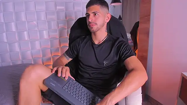 AlejandroStormm online show from 21, 11, 2025