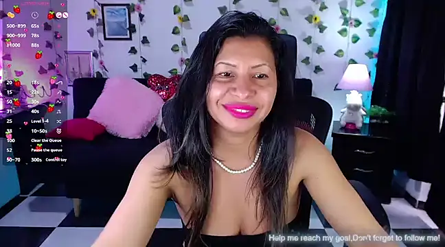 Snapshot of AbbyPrincessAGT chatting on 8, 3, 2025 AbbyPrincessAGT online show from 8, 3, 2025