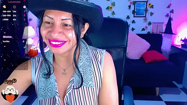 Snapshot of AbbyPrincessAGT chatting on 11, 10, 2025 AbbyPrincessAGT online show from 11, 10, 2025