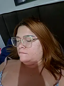 Snapshot of GoddessChaar chatting on 4, 4, 2026 GoddessChaar online show from 4, 4, 2026