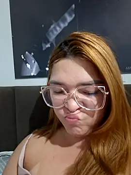 Snapshot of GoddessChaar chatting on 12, 4, 2026 GoddessChaar online show from 12, 4, 2026