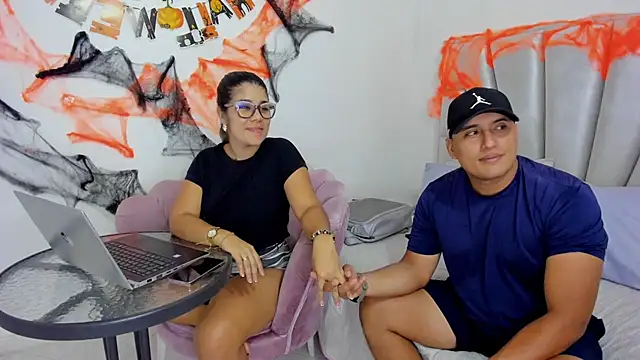 Snapshot of Couple_fantasies69 chatting on 24, 10, 2025 Couple fantasies69 online show from 24, 10, 2025