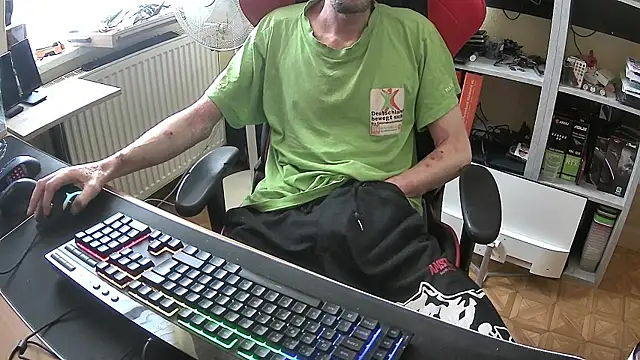 Snapshot of DerGeileLoveboy chatting on 25, 5, 2026 DerGeileLoveboy online show from 25, 5, 2026