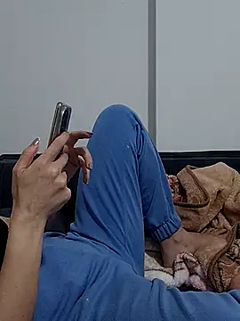 Snapshot of BUSE8821 chatting on 30, 10, 2025 BUSE8821 online show from 30, 10, 2025