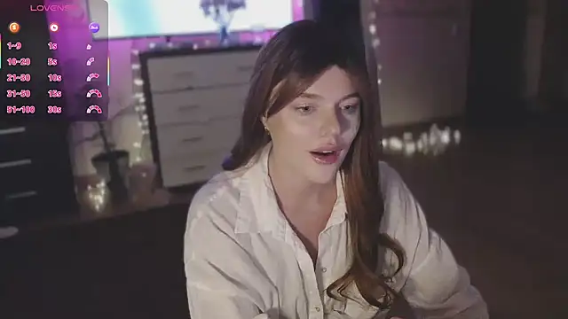 CherryRed Girl online show from 9, 9, 2025