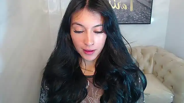 Isabella Collen v online show from 19, 5, 2026
