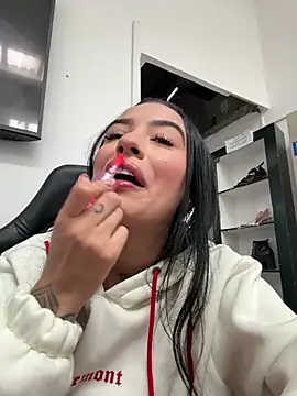 Snapshot of Antonella_Smiith_ chatting on 15, 4, 2026 Antonella Smiith online show from 15, 4, 2026