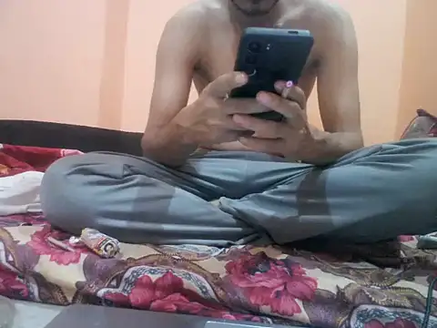 Snapshot of rahulkajuuu0909 chatting on 4, 11, 2025 rahulkajuuu0909 online show from 4, 11, 2025