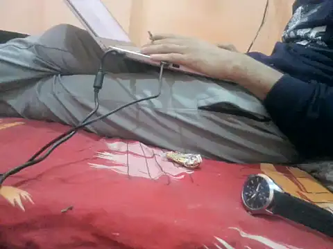 Snapshot of rahulkajuuu0909 chatting on 14, 11, 2025 rahulkajuuu0909 online show from 14, 11, 2025