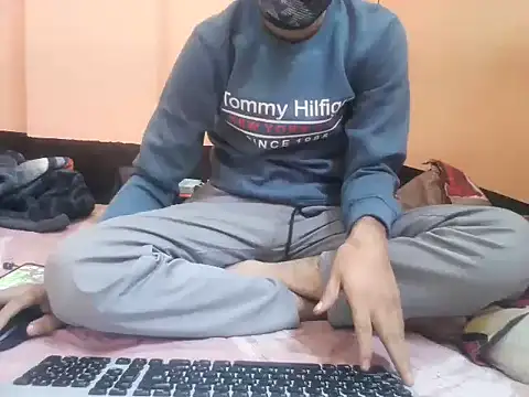 Snapshot of rahulkajuuu0909 chatting on 21, 11, 2025 rahulkajuuu0909 online show from 21, 11, 2025