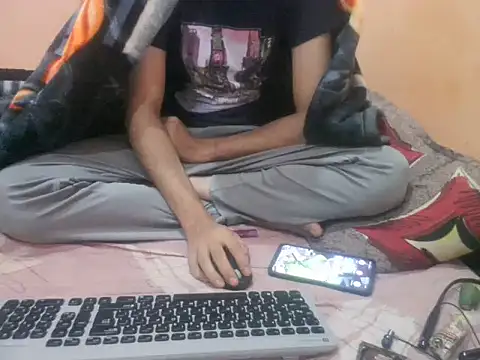 Snapshot of rahulkajuuu0909 chatting on 21, 11, 2025 rahulkajuuu0909 online show from 21, 11, 2025