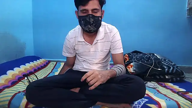 Snapshot of rahulkajuuu0909 chatting on 5, 12, 2025 rahulkajuuu0909 online show from 5, 12, 2025