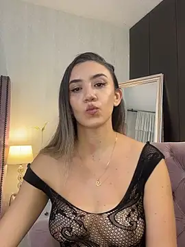 Snapshot of natashaleightt chatting on 18, 9, 2025 natashaleightt online show from 18, 9, 2025