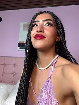 Snapshot of MichelleDiaz_Pink chatting on 2, 3, 2025 MichelleDiaz Pink online show from 2, 3, 2025