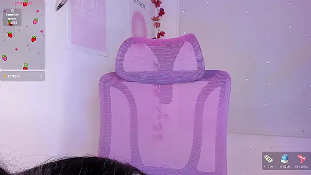 Snapshot of MiaWilsson_ chatting on 17, 11, 2025 MiaWilsson online show from 17, 11, 2025