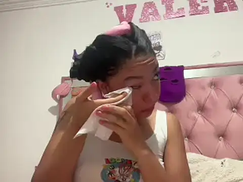 hellokitty  valery online show from 26, 2, 2025