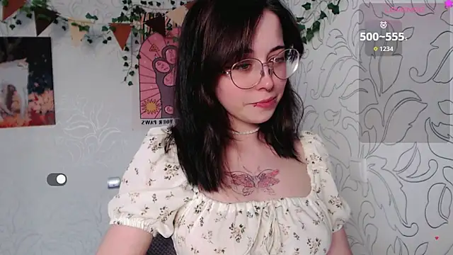 Snapshot of _miraclecattt_ chatting on 10, 4, 2026 miraclecattt online show from 10, 4, 2026